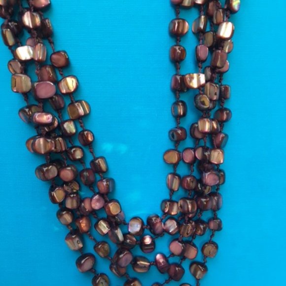 Stunning, 5 Stranded, Purple/Brown, Shell Necklace - Picture 5 of 6
